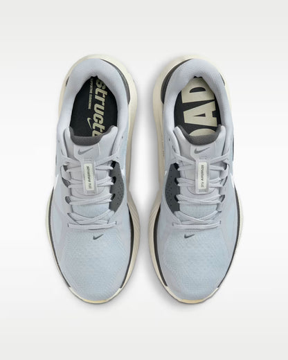 Nike Structure Plus