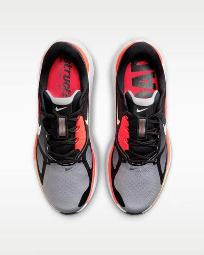 Nike Structure Plus