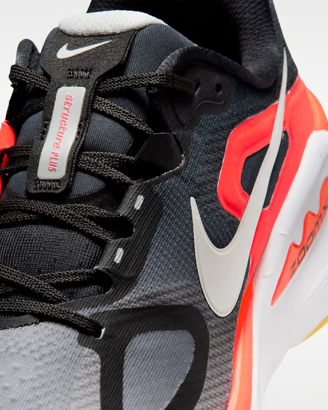Nike Structure Plus